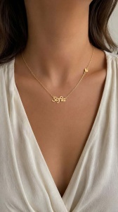 Lant cu pandantiv aur galben 14 K model NUME - SOFIA