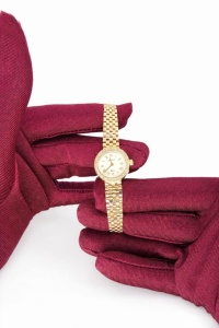 Ceas din aur - eleganta autentica si valoare atemporala