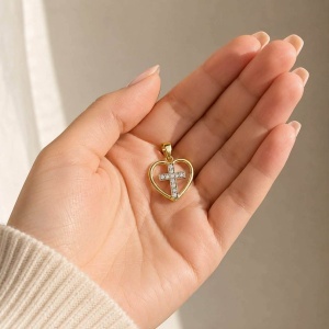 Bijuterii aur galben 14 K pandantiv colectie noua model INIMA SI CRUCE - Img 2