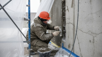 Ghid practic pentru aplicarea mortarului de reparații și a adezivului refractar la temperaturi scăzute