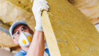 Cum reduce vata bazaltică riscul punților termice în construcții?