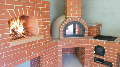 Ușa cuptorului pentru grătarul de exterior. Cum alegi un model potrivit?