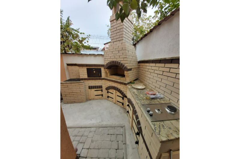 model-gratar-caramida-gradina-bej