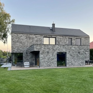 old brick slim tile grafit fatada