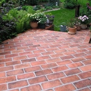 Pardoseala decorativa old brick natural din ciment 270x135x15 mm