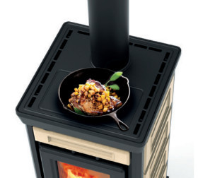Soba pe lemne Thermorossi Sofia Evo Stone 8,3 kW incalzire mancare