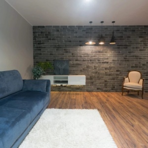 perete cu caramida aparenta grafit old brick