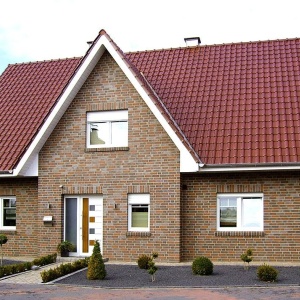 caramida aparenta Greetsiel rosu antracit cu textura structurata
