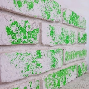 coltar caramida aparenta verde pastel pentru interior