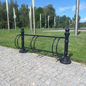 Suport biciclete din fonta cu 3 locuri