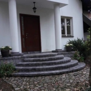 Pardoseala decorativa din ciment graphite pentru exterior