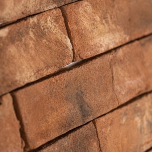 Caramida aparenta subtire pentru placari decorative
