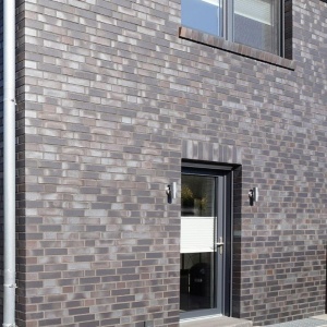 caramida klinker maro inchis pentru exterior elegant
