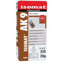 Isomat AK 9 - adeziv pe baza de ciment, pentru placile ceramice aplicate pe beton, caramida, tencuiala