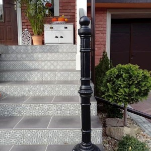 stalp stradal otel si fonta negru