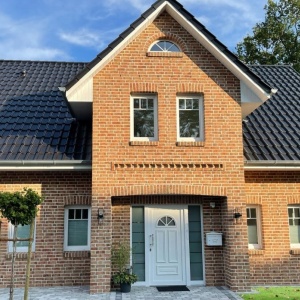 Caramida Aparenta Moorbrand, lut multicolor, NF (240x71x14 mm) fatada casa