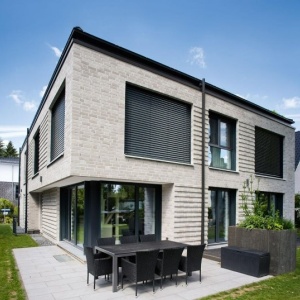Caramida Klinker Aarhus, alb-gri (240x115x71 mm) fatada casa