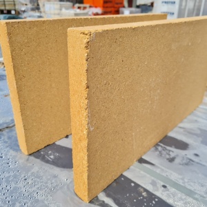 Fireboard - placa refractara neteda in picioare
