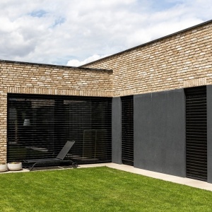 Colt perete exterior caramida patinata