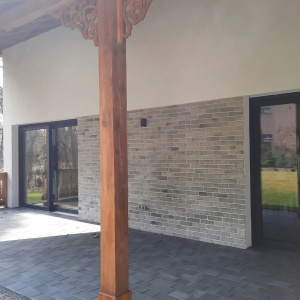 caramida aparenta gri old brick tile casa