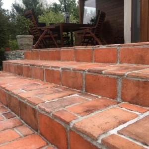 Pardoseala decorativa old brick natural pentru exterior