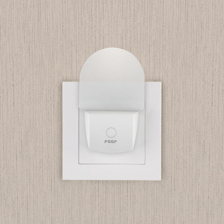 Lampa de veghe pentru priza, cu comutator, 0+ luni, Reer NightGuide 52390 - Img 6