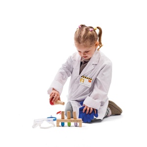 Set costum si accesorii de laborator pentru copii - Img 3