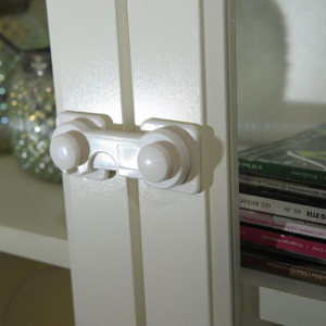 Protectie pentru dulapuri si sertare BabyJem White - Img 3