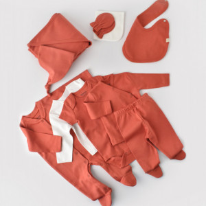Set de 10 piese pentru nou nascut - 100% bumbac organic - Scortisoara, BabyCosy - Img 4