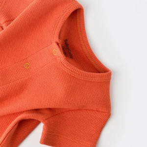Salopeta cu panataloni scurti - 100% bumbac organic - Scortisoara, Baby Cosy (Marime: 12-18 Luni) - Img 5