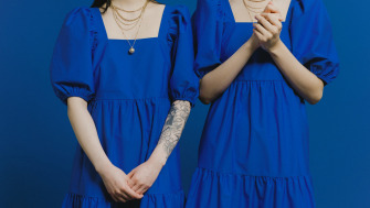 Culoarea bleumarin - cu ce o asortezi și cum o incluzi în garderobă?
