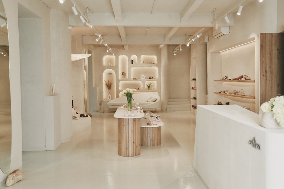 Alura Showroom