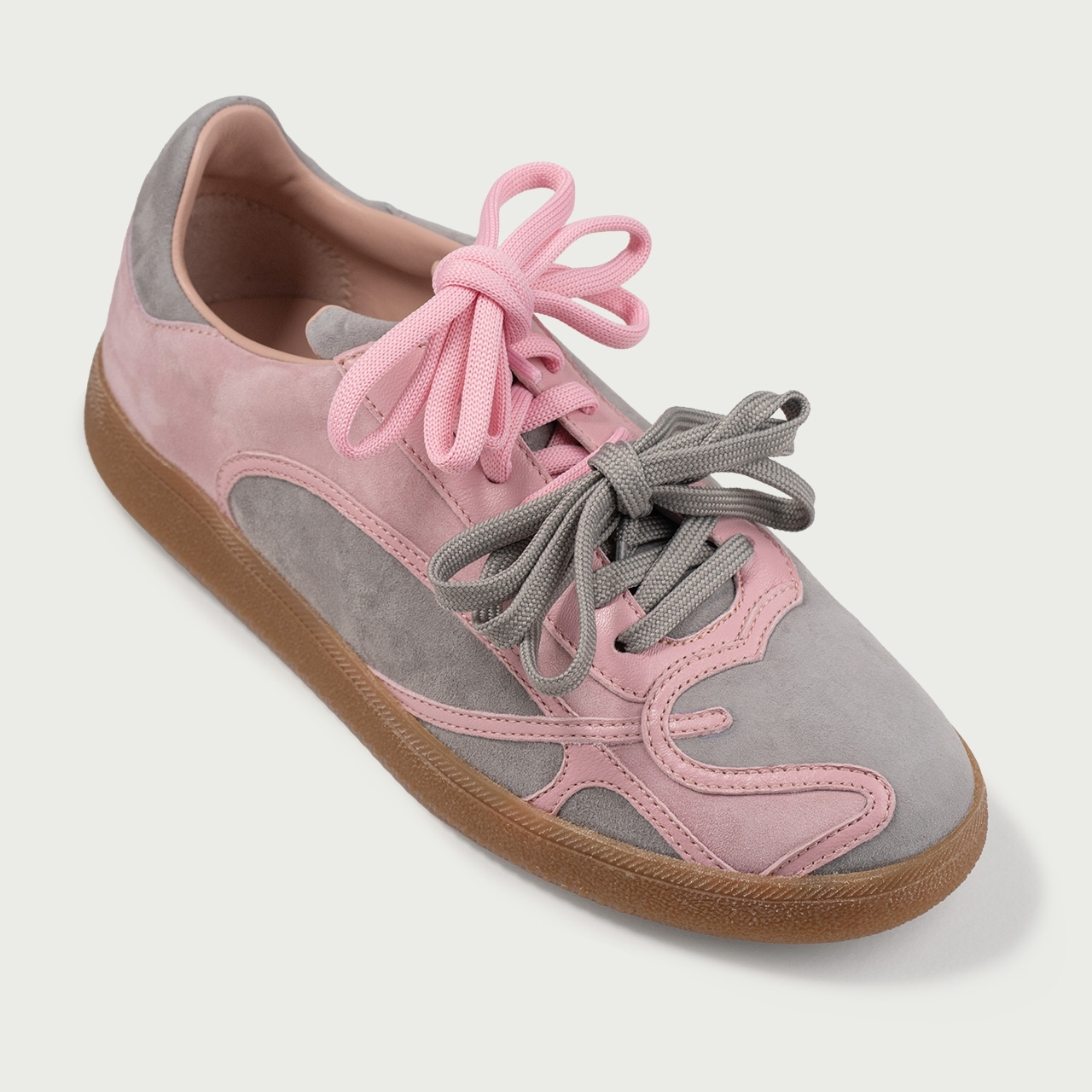 Pantofi sport gri cu detalii roz Alma 002 din piele întoarsă naturală - Img 3