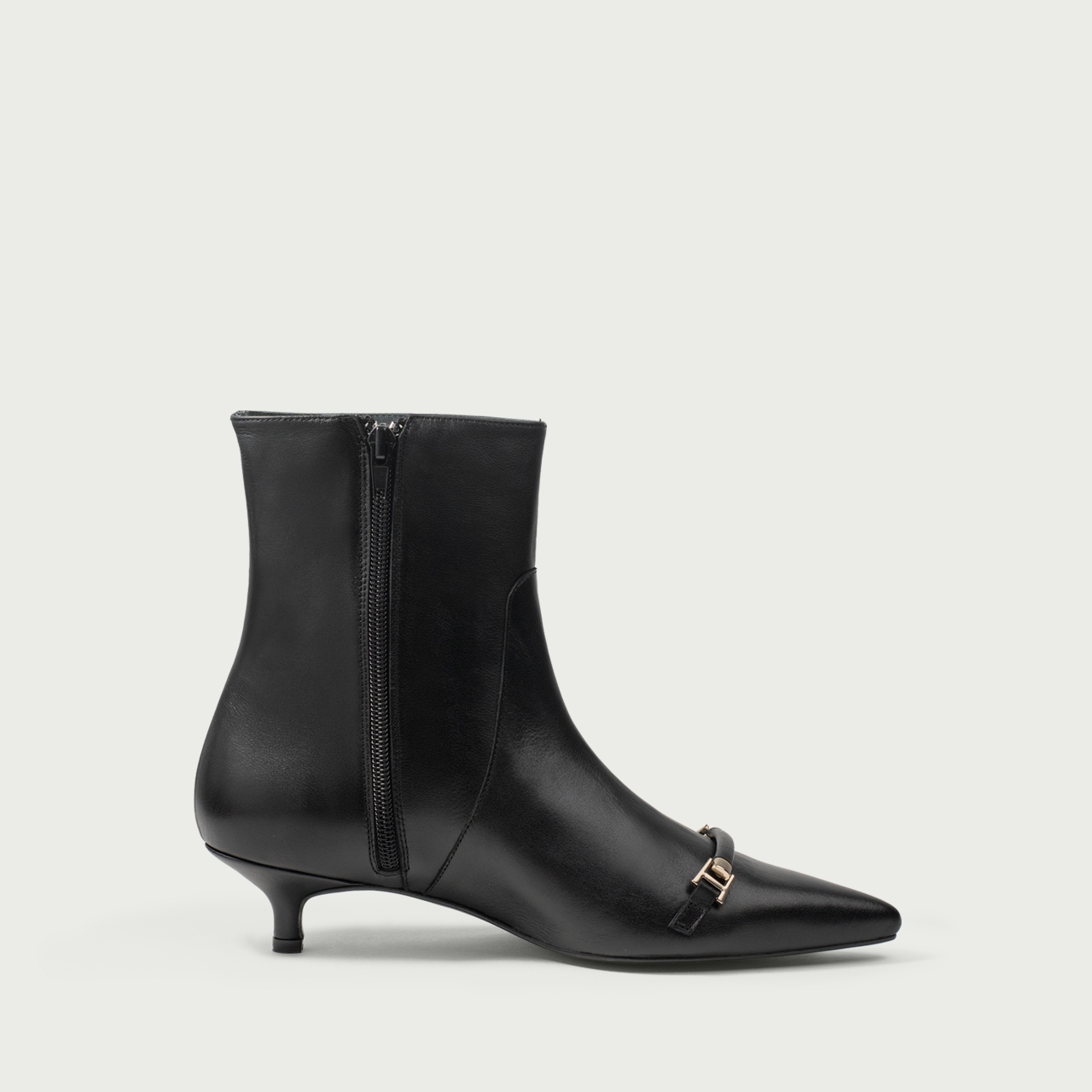 Botine negre cu toc mic și accesoriu Marlenna din piele naturalǎ - Img 6