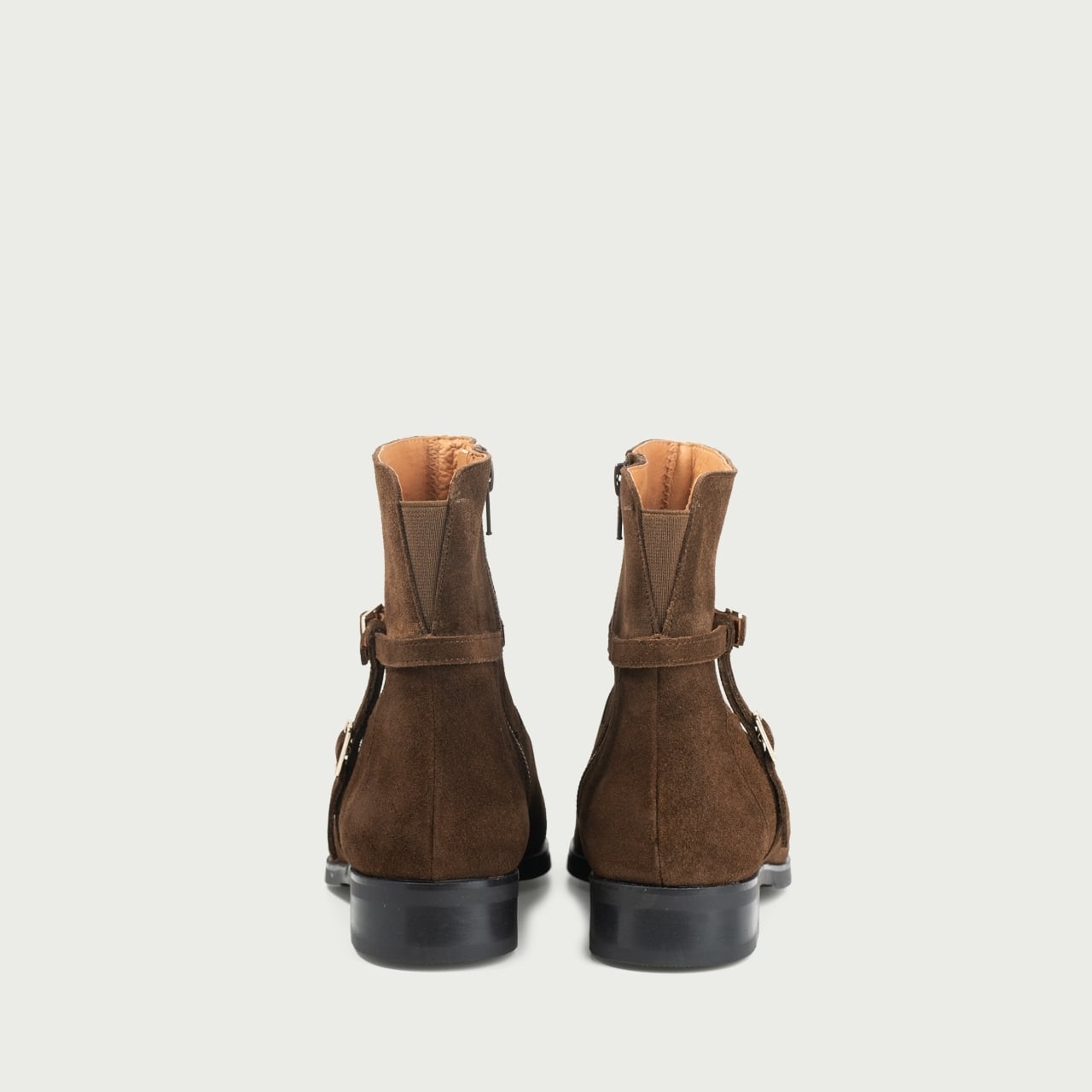 Cizme scurte cu talpă joasă maro ciocolatiu Sylvie din piele întoarsă naturală - Img 4