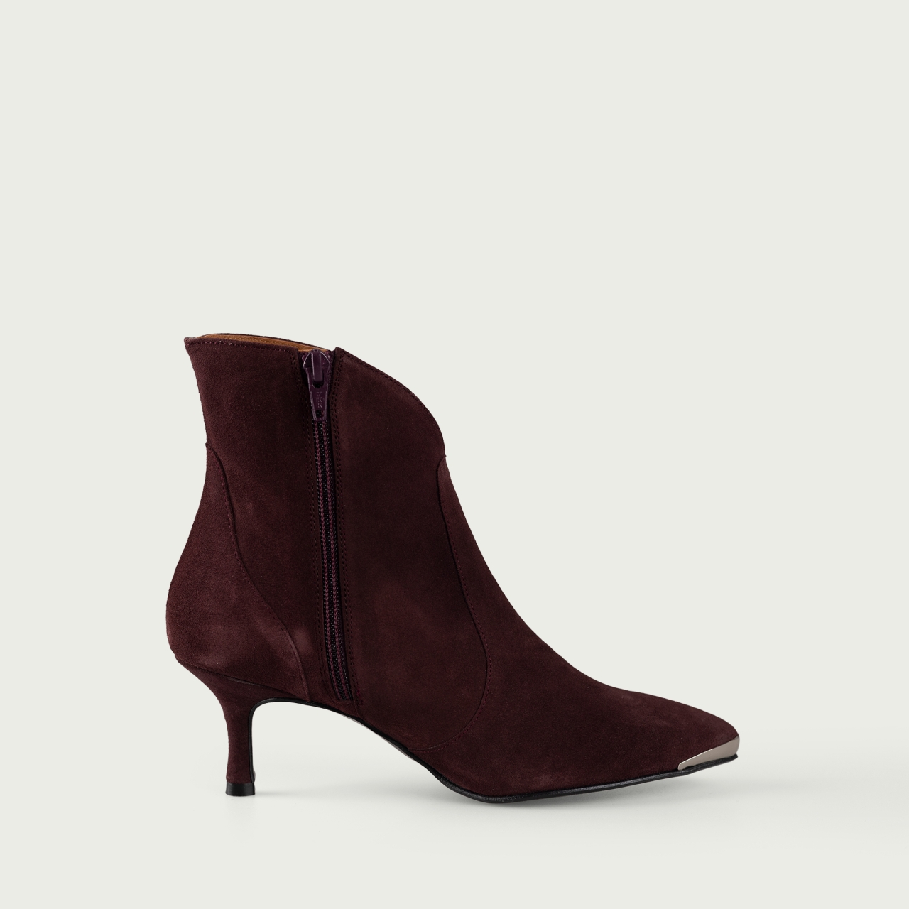 Botine burgundy cu toc subțire Anita din piele întoarsă naturală - Img 4