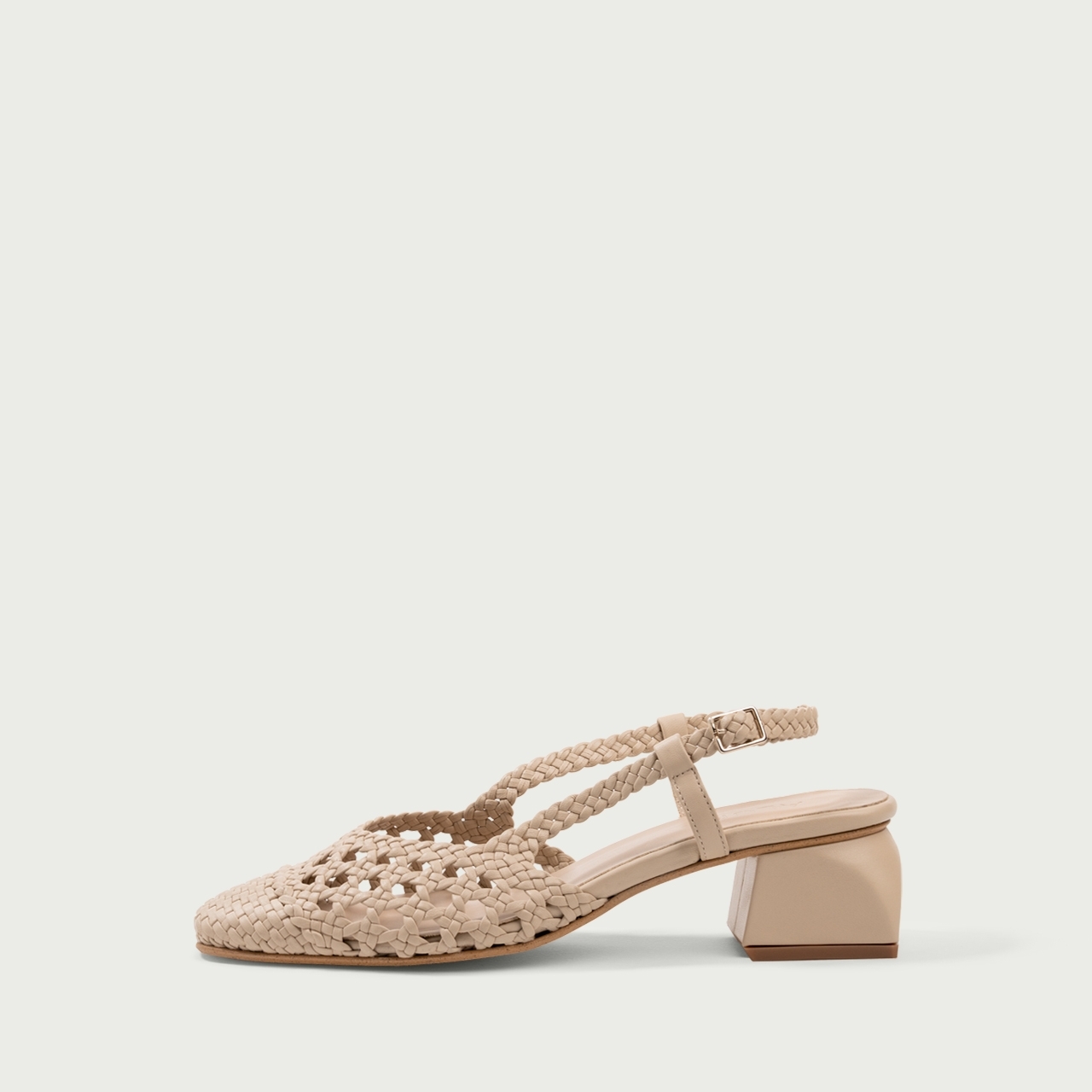 Pantofi decupați bej cu toc gros Daiana din piele naturală împletita - Img 1