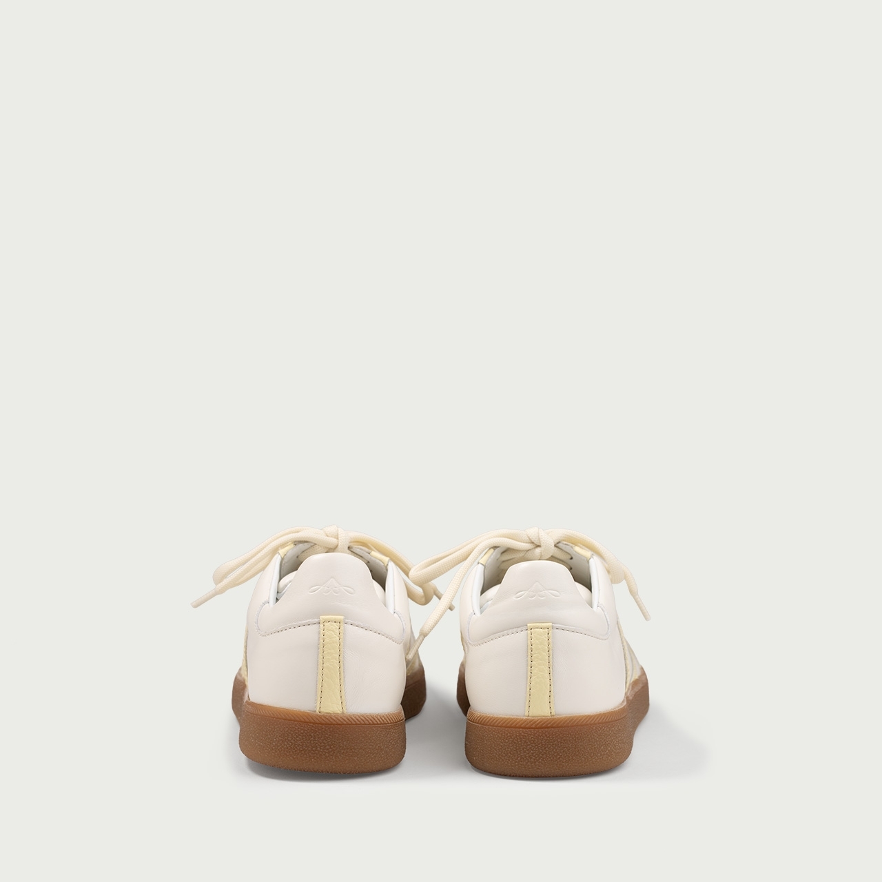 Pantofi sport off white cu detalii galbene Alma 001 din piele naturală - Img 5