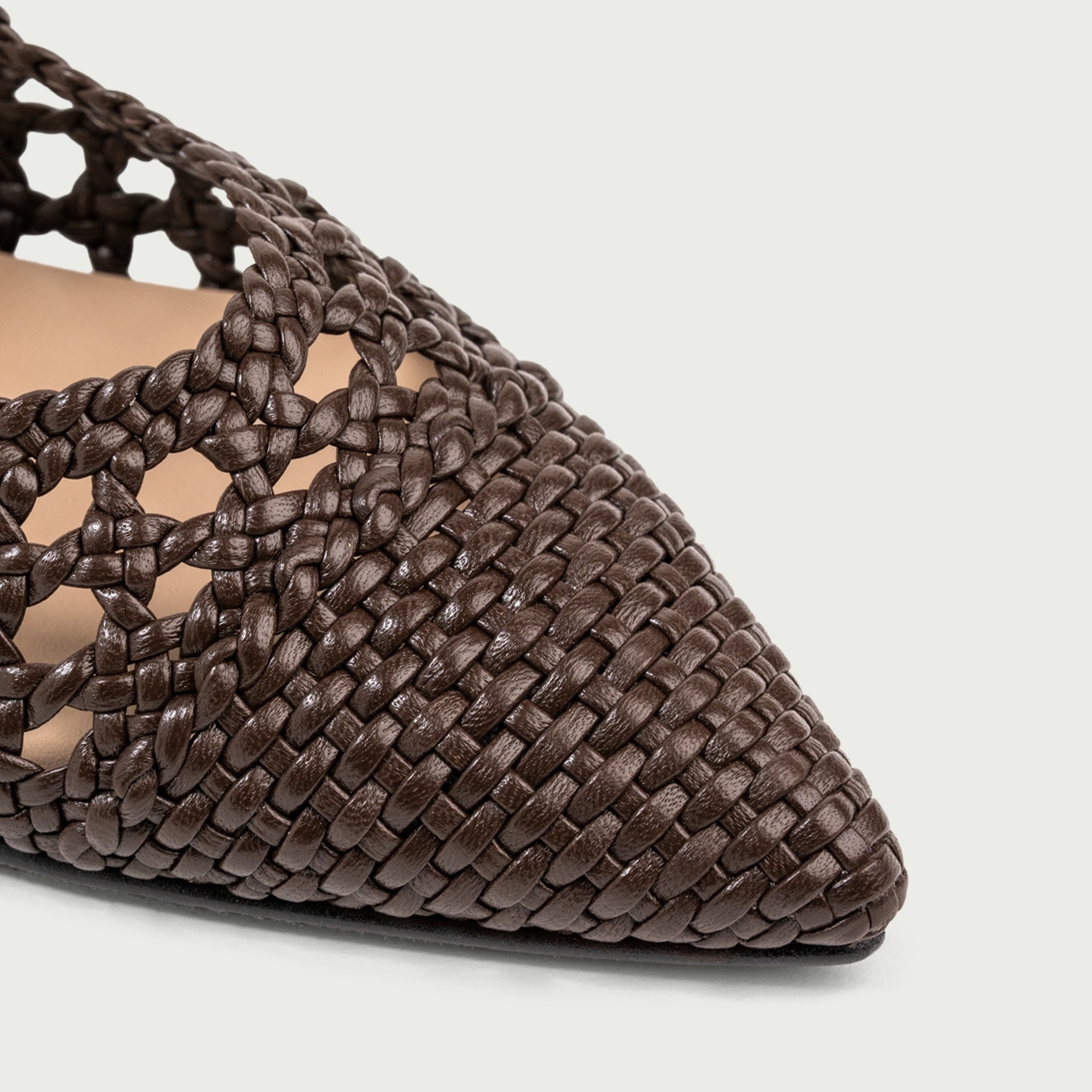Balerini decupați maro ciocolatiu Madeleine cu vârf ascuțit din piele naturală împletită - Img 4
