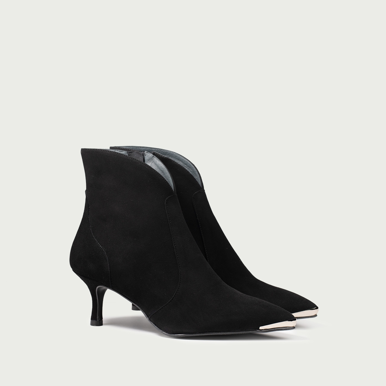 Botine cu toc subțire negre Anita din piele întoarsă naturală - Img 2