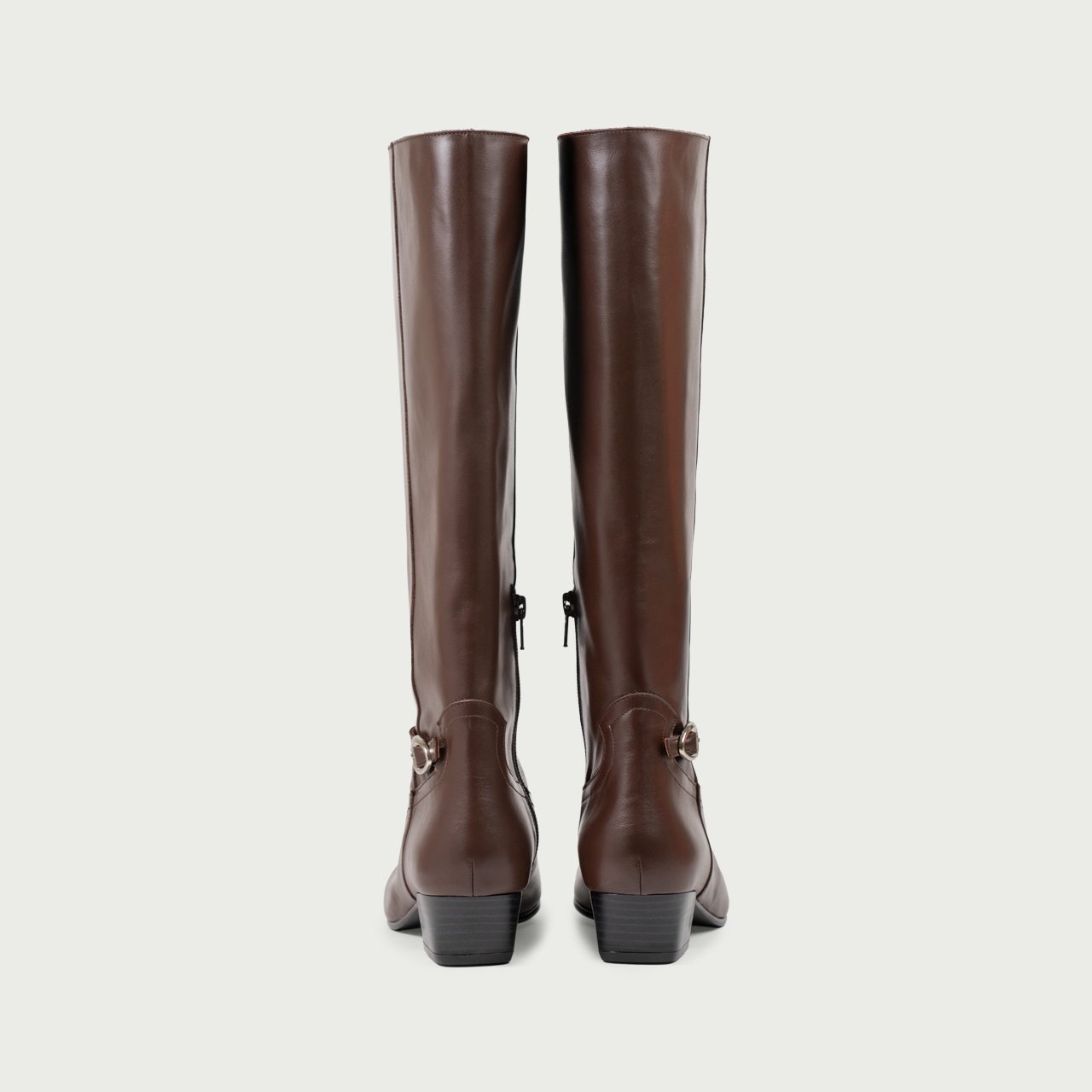 Cizme lungi maro ciocolatiu cu toc gros și accesoriu metalic Natalie din piele naturală - Img 6
