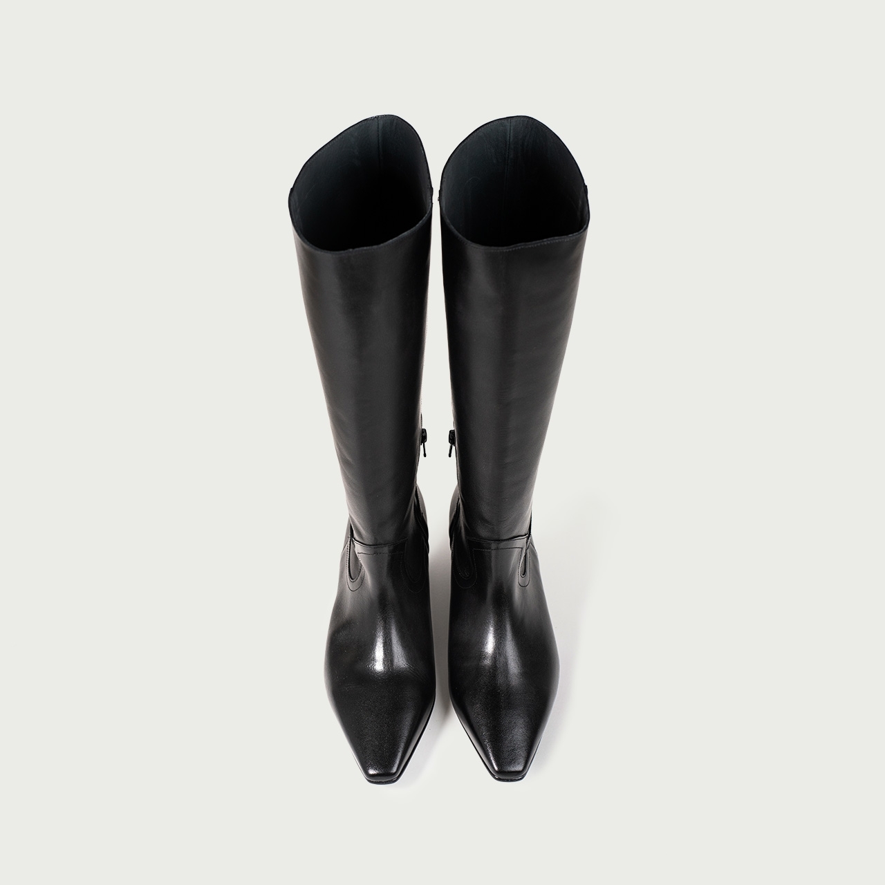 Cizme lungi negre cu toc gros și accesoriu metalic Natalie din piele naturală - Img 3