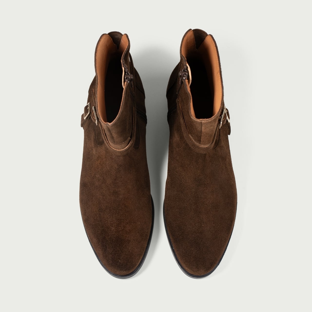 Cizme scurte cu talpă joasă maro ciocolatiu Sylvie din piele întoarsă naturală - Img 3