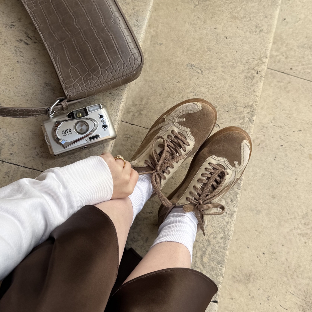 Pantofi sport nude Alma 002 din piele întoarsă naturală - Img 3