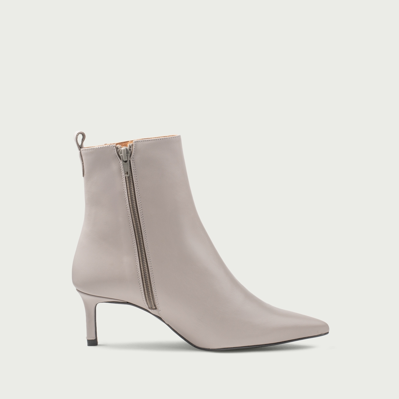 Botine gri deschis cu toc subțire Alicia din piele naturală - Img 7