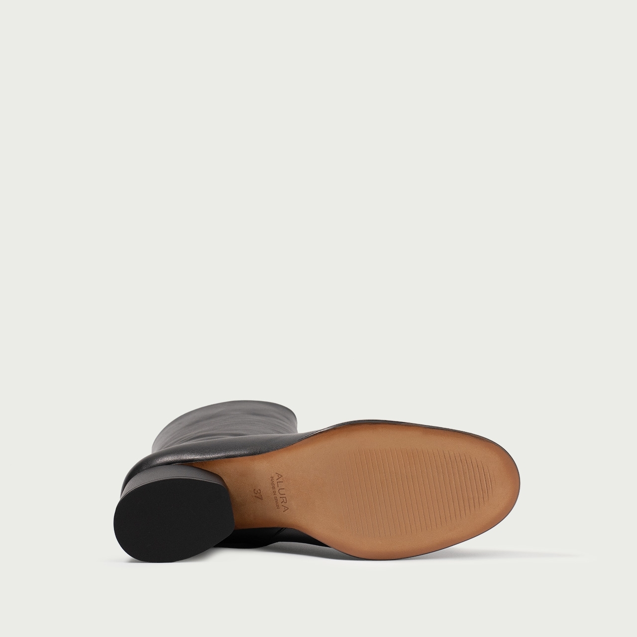 Botine negre cu vârf rotund și toc gros Celine din piele naturală - Img 5