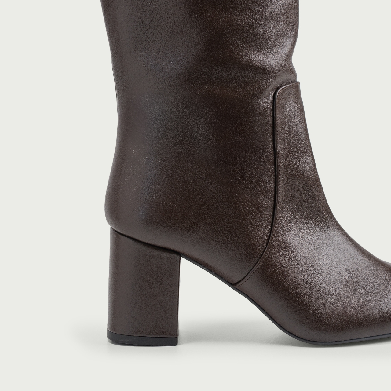 Cizme lungi maro ciocolatiu cu toc gros Aisha din piele naturală - Img 4