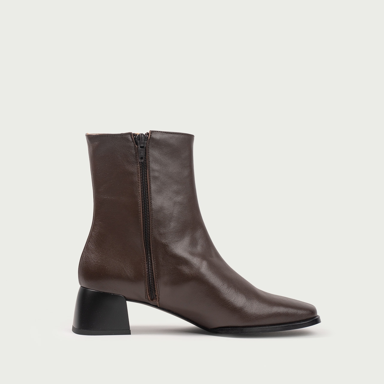 Cizme scurte maro ciocolatiu cu toc gros Zora din piele naturală - Img 2