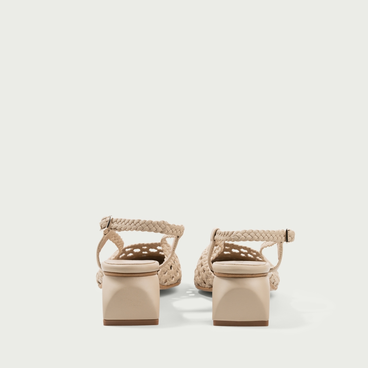 Pantofi decupați bej cu toc gros Daiana din piele naturală împletita - Img 5