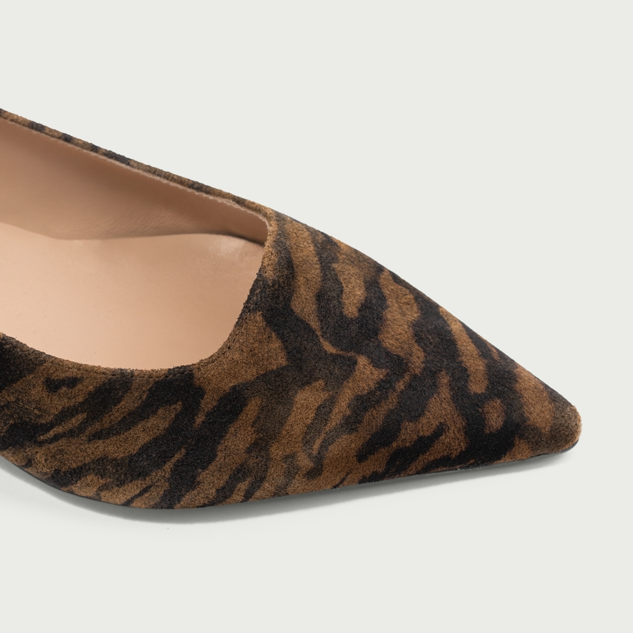 Pantofi cu toc mic animal print Anemona din piele întoarsă naturalǎ - Img 4